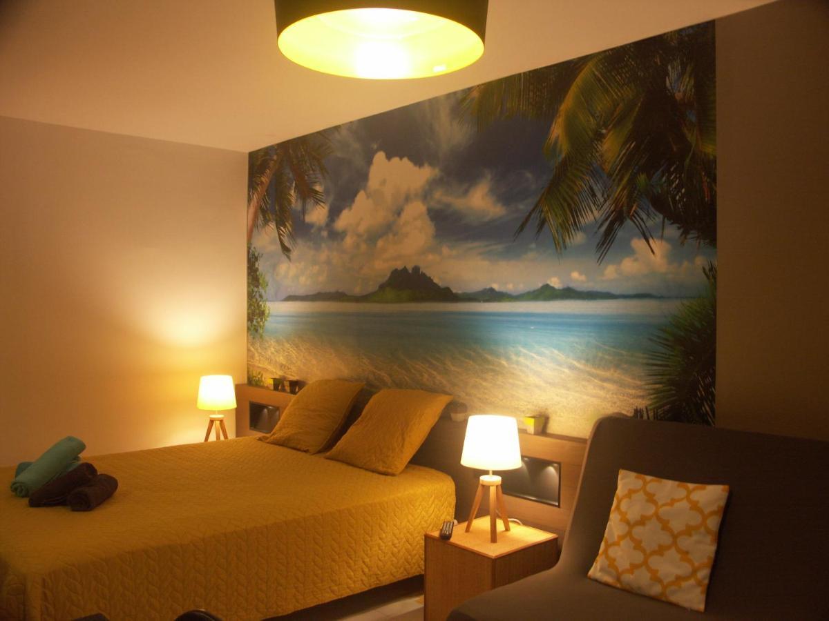 Le Petit Eden - Residence 3 Etoiles - Piscine Et Plage "Le Manganao" Saint-Francois  Buitenkant foto